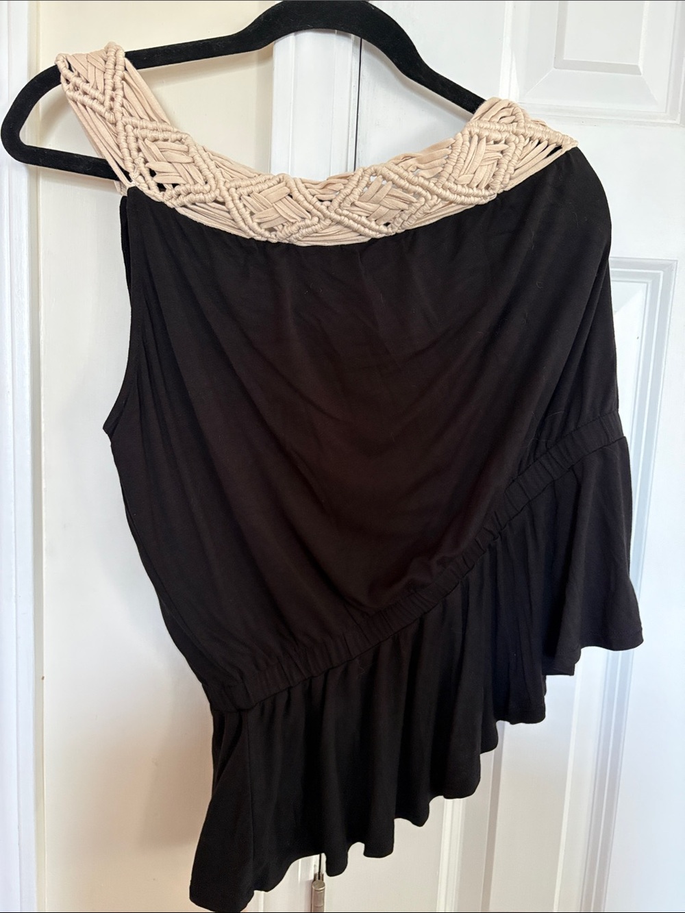 VENUS Black One-Shoulder Dress with Cream Macramé Neckline